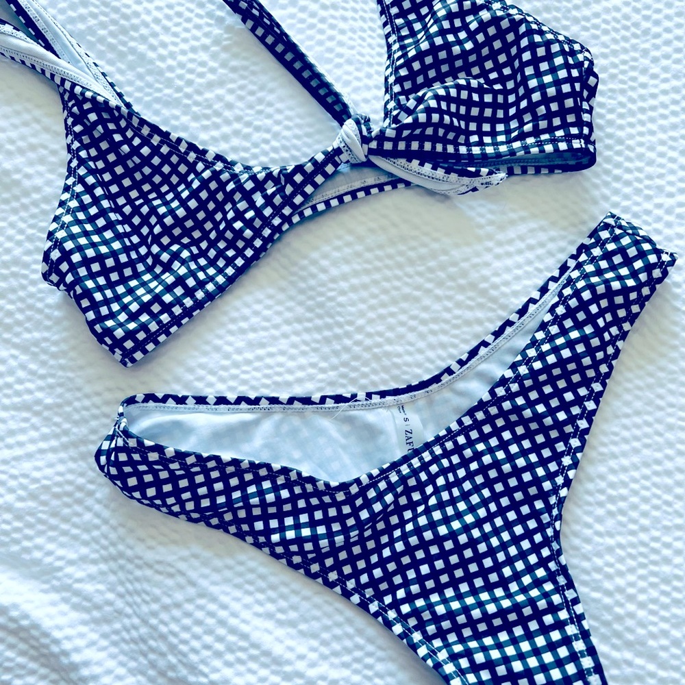 Knotted Crossover Crinkle Bikini Swimwear - Navy Blue